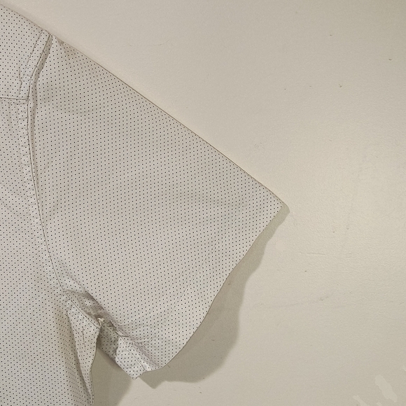 Demin & Flower Men's Medium White Button Down Shirt - Picture 8 of 11